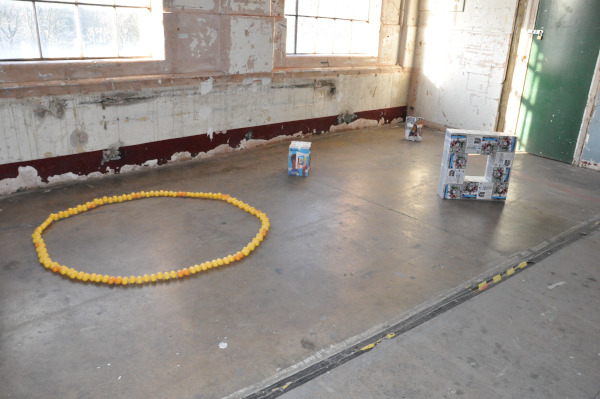 ‘Analogues’ (2023) shows four individual sculptures combined to form a large installation. It uses four everyday items in quantities of 120.