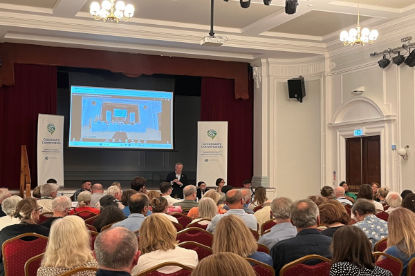 Residents voice their concerns on Heathrow expansion plans